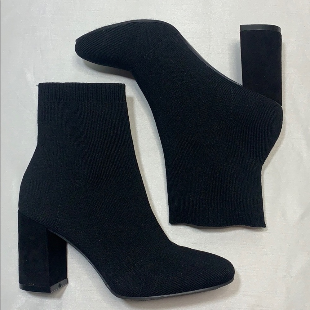 MIA Black Stretch Knit Sock Booties Women's sz 6